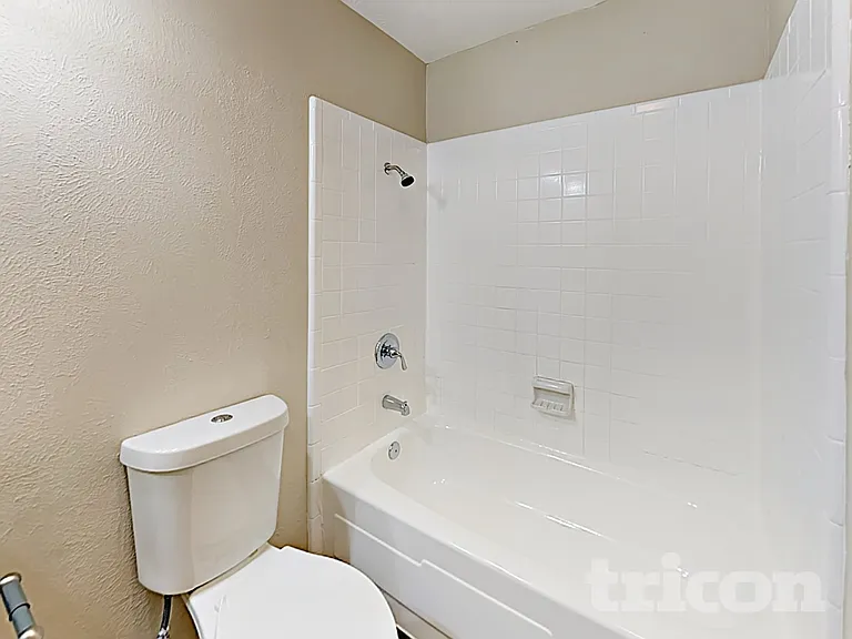 2725 Branch Oaks Dr — Photo 11