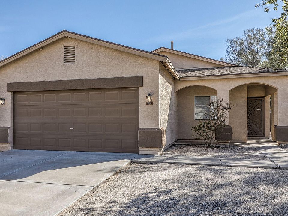 1st image of 893 E Cowboy Cove Trl