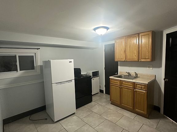 2nd image of 83 Chapel Hill Dr #1