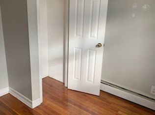 31-44 41st St #2, Astoria, NY 11103