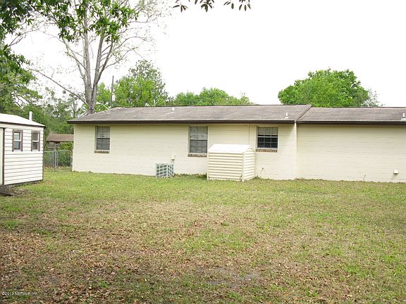 3rd image of 11614 Cape Horn Ave