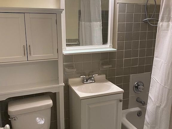 5th image of 1111 Arlington Blvd APT 113