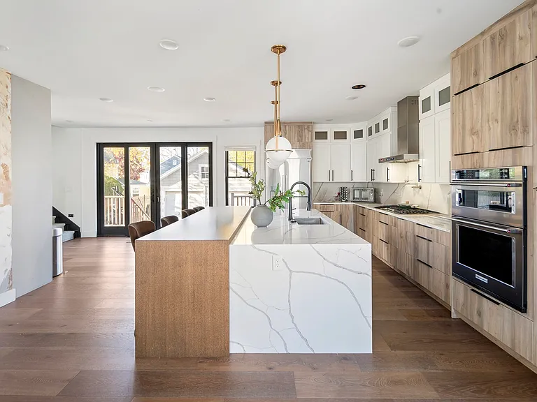 19 Shirley Rd — Photo 5