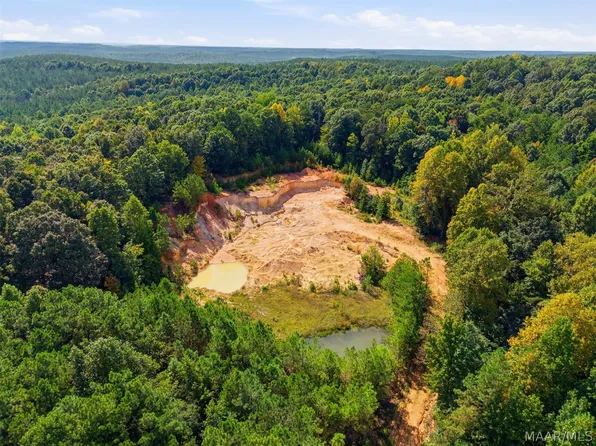 1 Mount Mills Rd, Tuscumbia, AL 35674