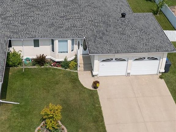 4th image of UNIT 3-78 Russell DRIVE