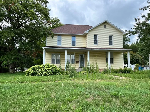 819 S 2nd Ave, Hoopeston, IL 60942