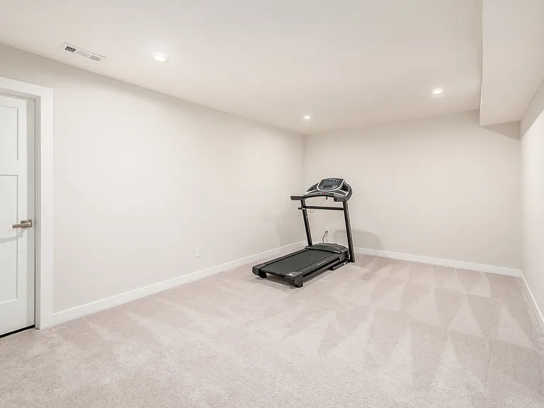 589 Melick Dr #1 — Photo 58