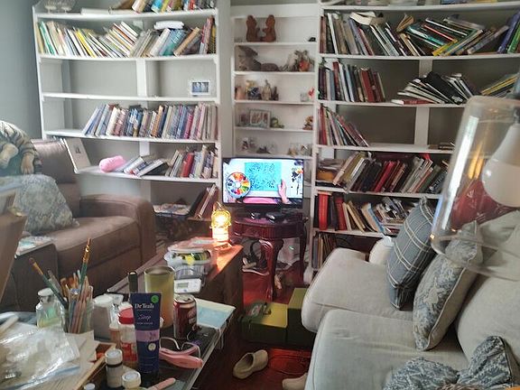 2nd image of 609 Rosalie Ave