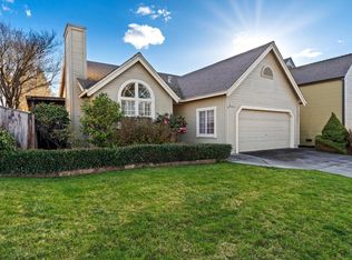 2144 Creekfield Dr, Santa Rosa, CA 95403