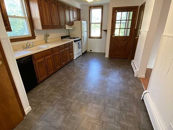 3rd image of 14 Humbert St #2