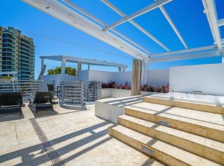 1437 Collins Ave #PENTHOUSE 26, Miami Beach, FL 33139