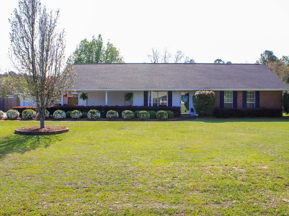 174 Corinth Rd, Petal, MS 39465