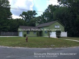 1210 NE 12th Dr, Ocala, FL 34470