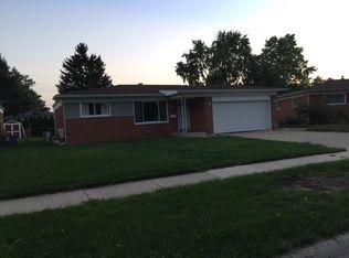 3862 Kensington Blvd, Warren, MI 48092