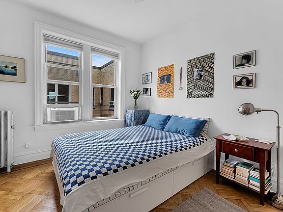3rd image of 655 41st St APT 4A