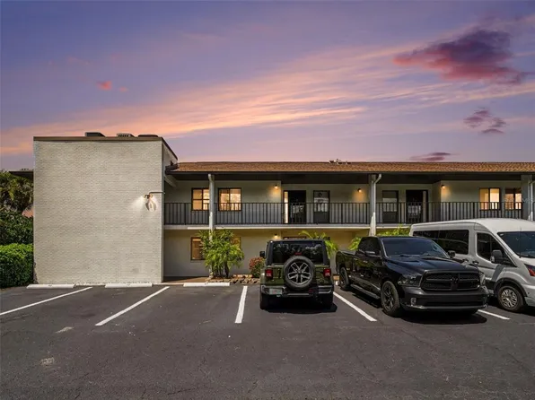 7205 Curtiss Ave APT 1A, Sarasota, FL 34231