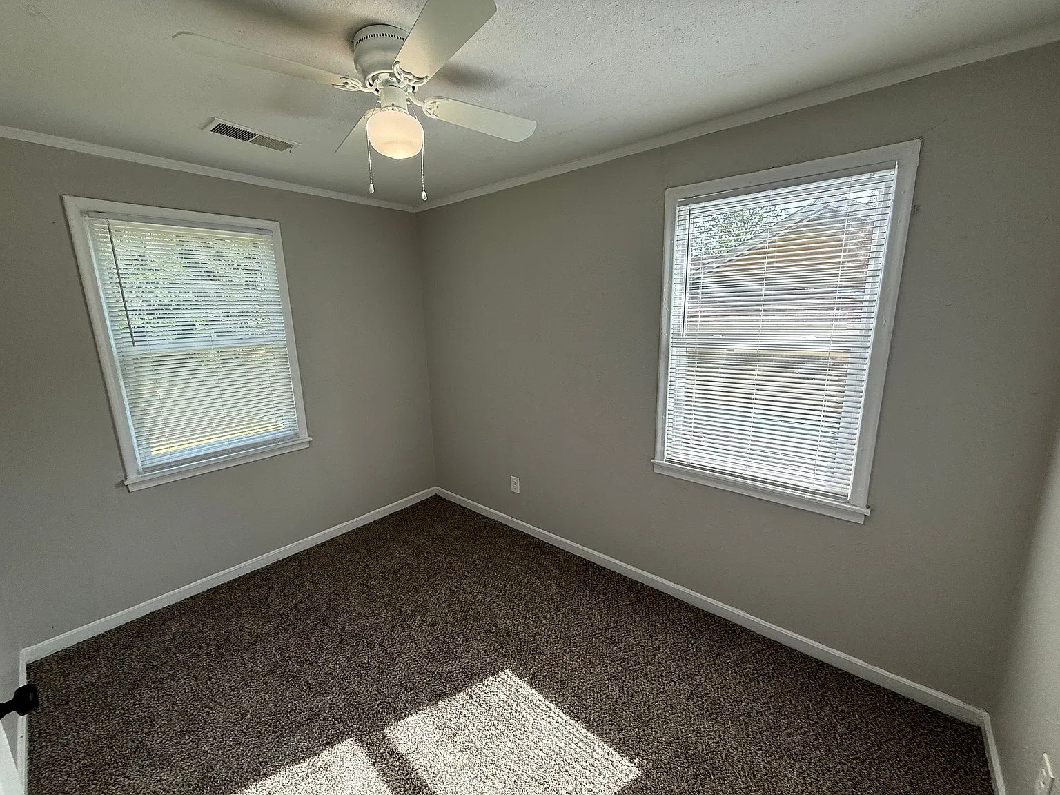 356 W Brooks Rd — Photo 2