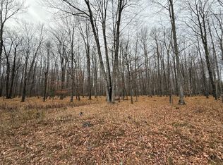 Gregerson Ln, Menominee, MI 49858