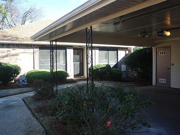 3rd image of 1500 Katrina Pl