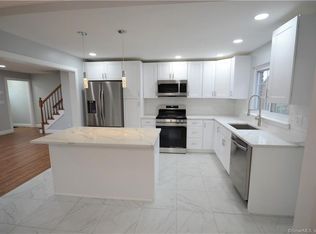 4 Rosemond Ter, Trumbull, CT 06611