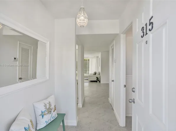 1750 NE 191st St APT 315-3, North Miami Beach, FL 33179