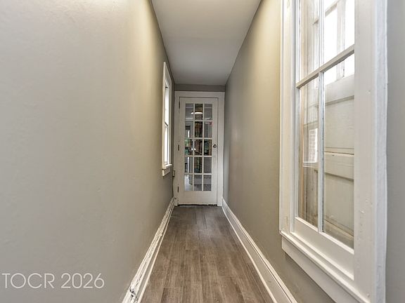 4th image of 36 Park Ave