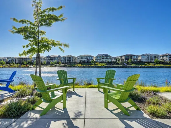 2325 Waterside Dr, Fairfield, CA 94533