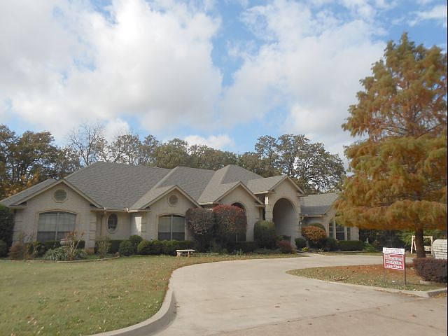 1st image of 103 Westbrook Dr