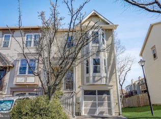 2906 Schoolhouse Cir, Silver Spring, MD 20902