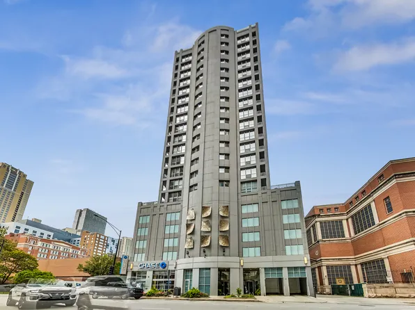 600 N Dearborn St APT 604, Chicago, IL 60654