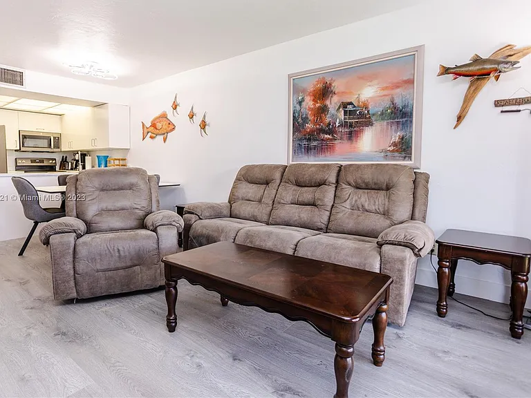 500 N Francisco St #234 — Photo 28