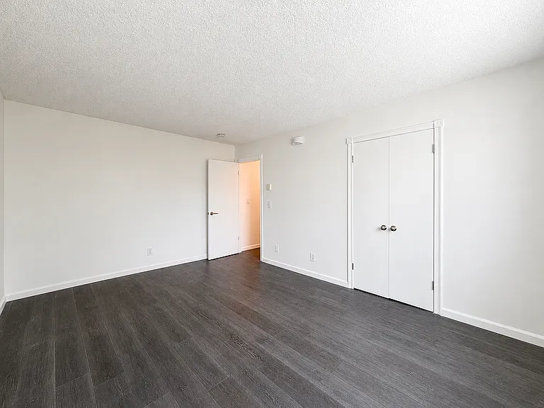 1111 Euclid St — Photo 16