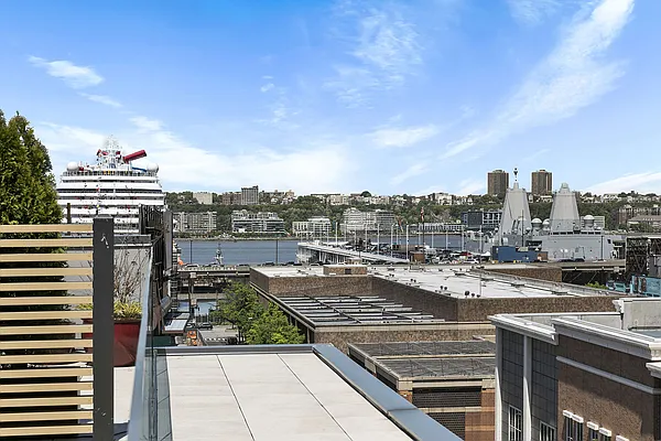 Sold by Compass | media 10