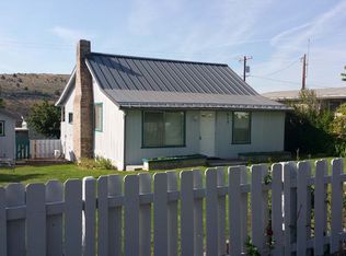 615 Dufur Ave, Maupin, OR