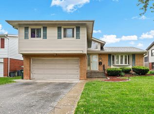 19037 Jonathan Ln, Homewood, IL 60430