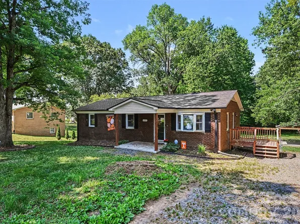 1577 Timberlake Dr, Shelby, NC 28150