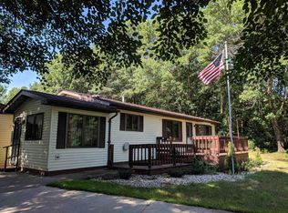 210 W 4th St, Montello, WI 53949