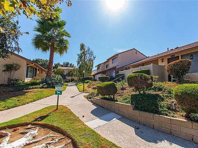 1436 Ramona Dr — Photo 28