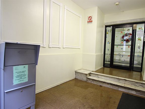 3rd image of 277 Harrison Ave #804