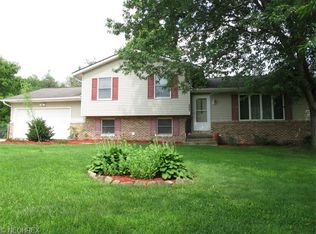 8589 Rock Spring Cir NW, Canal Fulton, OH 44614