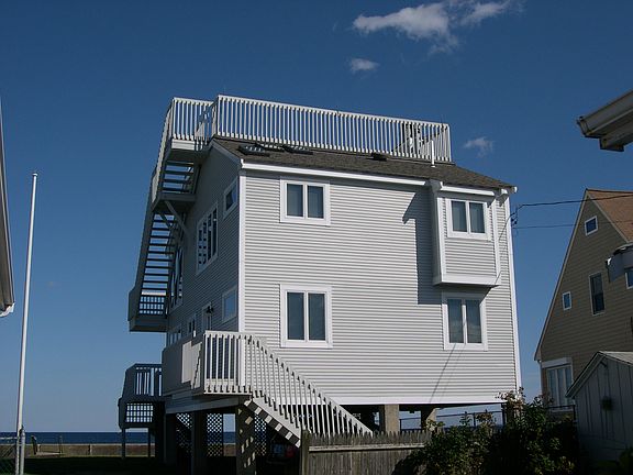 3rd image of 3 Lewis Ct