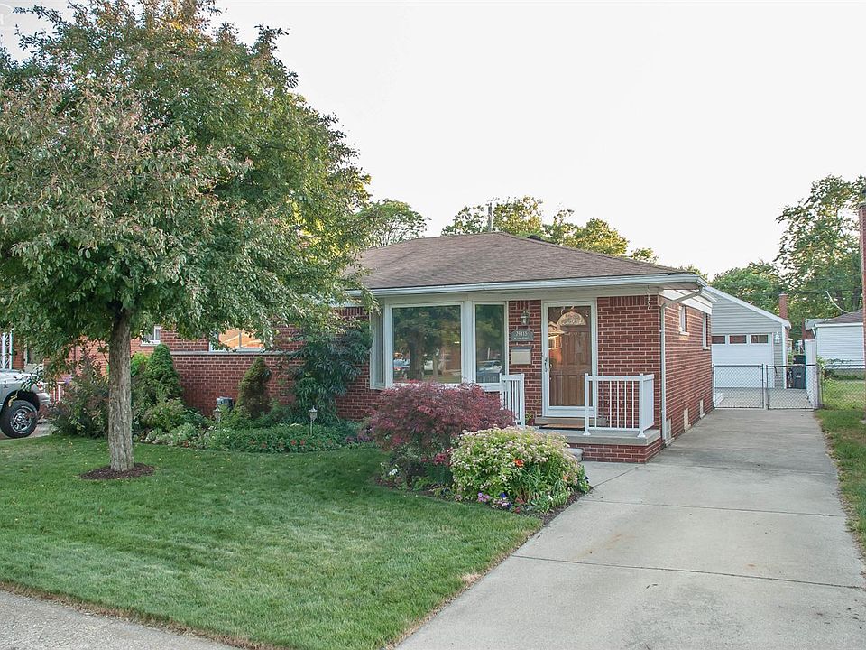 1st image of 29415 Milton Ave