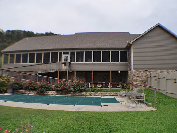3rd image of 88 Elder Ln