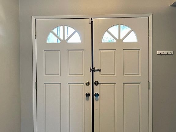 Double door entry