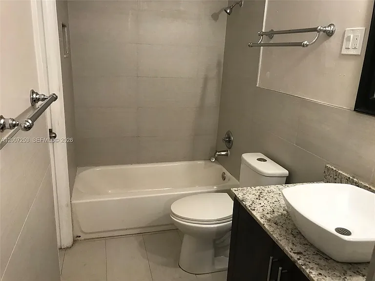 11237 SW 88th St #211 — Photo 8