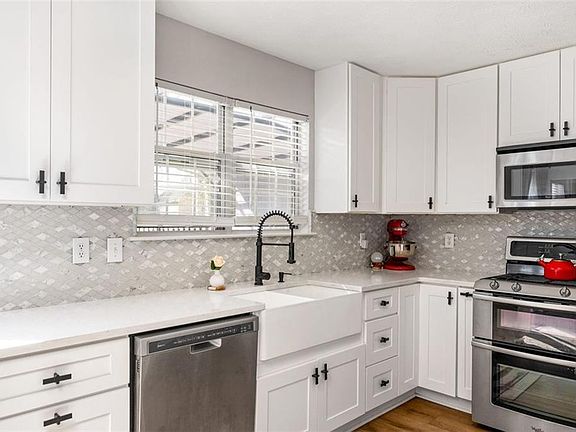 5th image of 2240 Ashton Dr