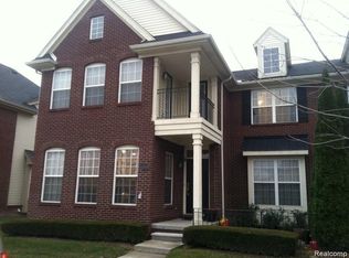 42808 Park Crescent Dr, Sterling Heights, MI