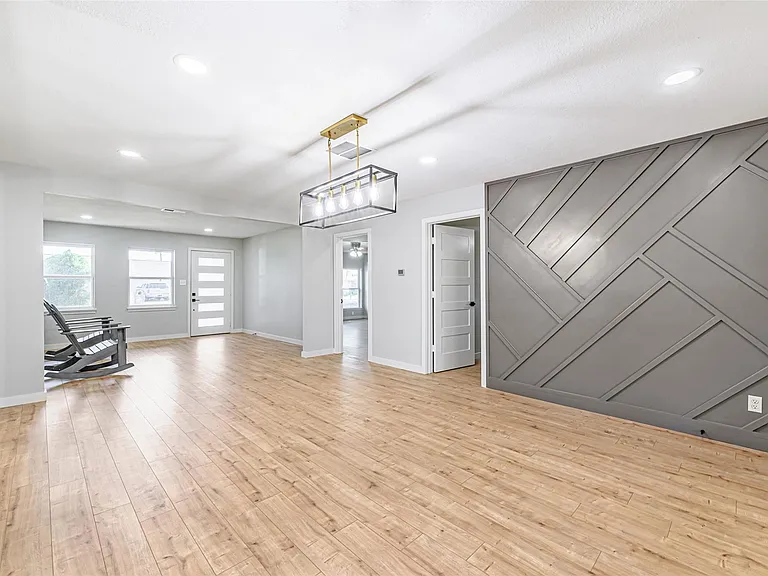 8518 Cedel Dr — Photo 7