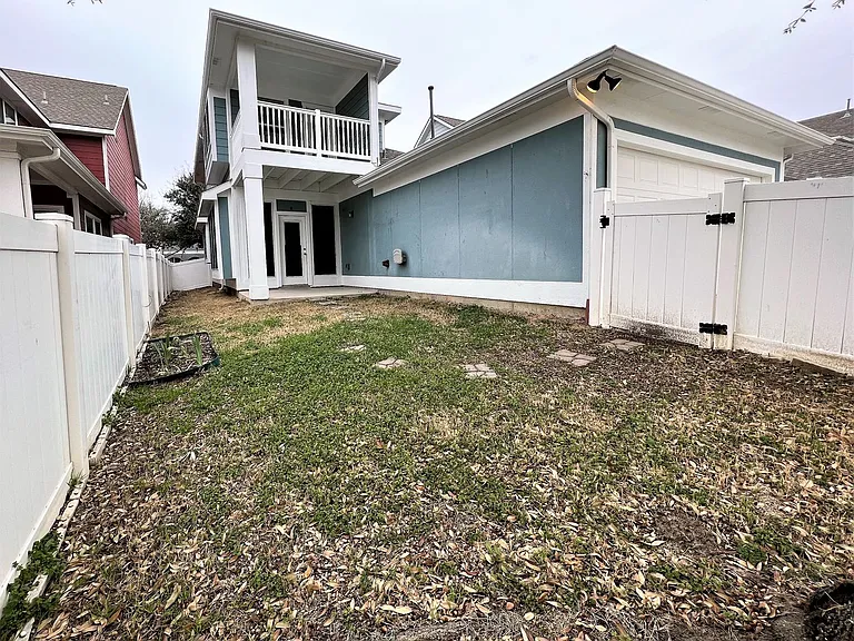 1149 King George Ln — Photo 19