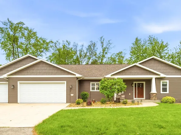 3810 Apple Ln, Oshkosh, WI 54902